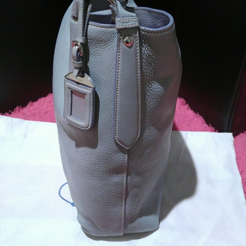 💎HOST PICK💎 Vitello Daino Calfskin XL Hobo - Picture 2 of 8